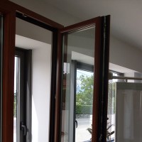 Алюмо-деревянные окна: Открытое окно